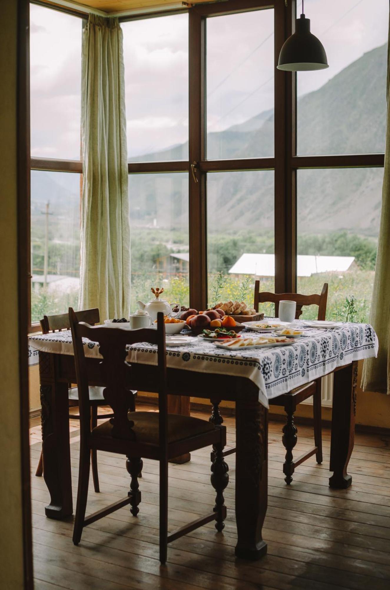 Arte In Kazbegi Hotel Exterior foto